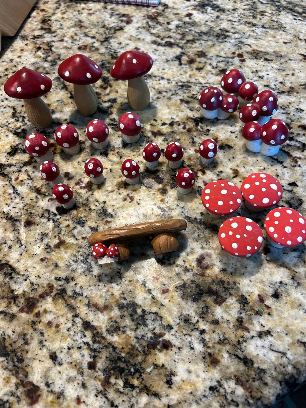 Bundle of mushroom figurines. 🍄